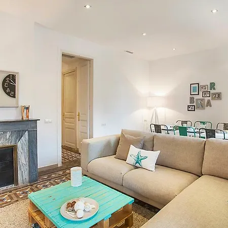 Grande And Authentic In Eixample With Central Ac, Mosaic Apartment