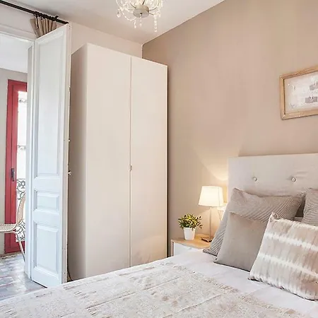 Apartment Grande And Authentic In Eixample With Central Ac, Mosaic
